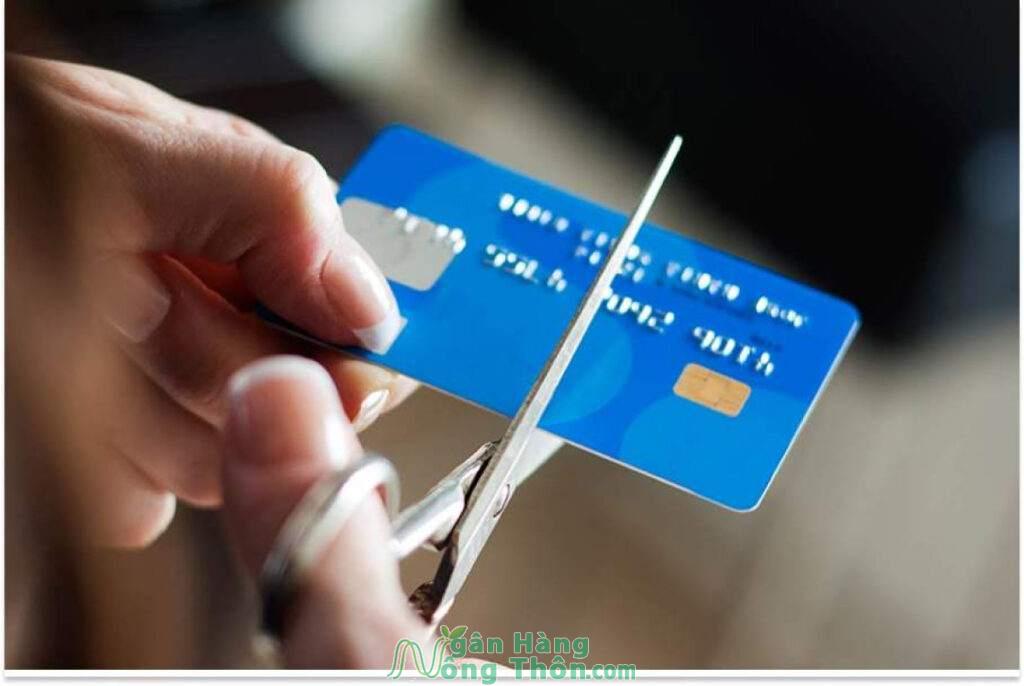 Phí huỷ thẻ tín dụng MBBank