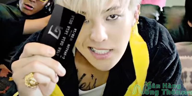 Ca sĩ G-dragon sở hữu black Card