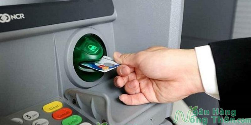 Chuyển tiền qua cây ATM Vietcombank