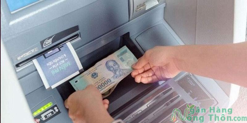Nạp tiền vào thẻ qua cây ATM Agribank