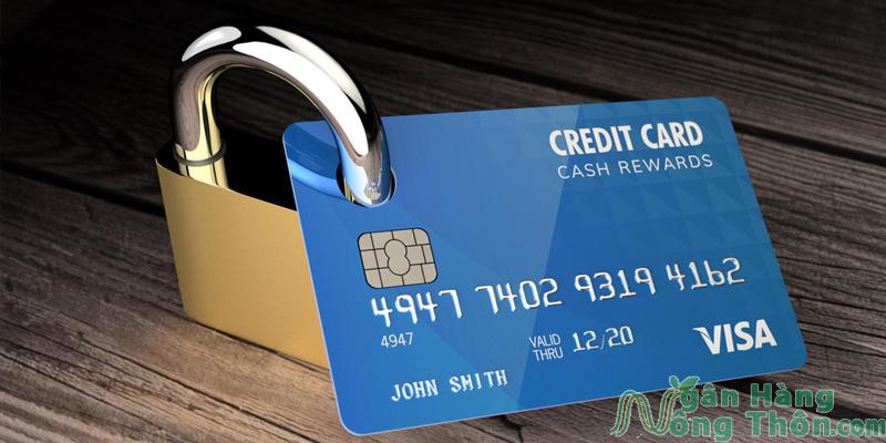 Thẻ và Tài khoản ngân hàng bị khoá có rút tiền được không?