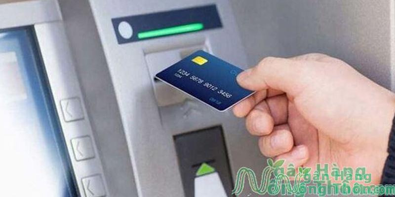 Lỗi rút tiền ATM ngày lễ tết không được phải làm sao?