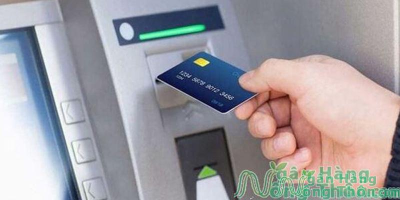 Ngày nghỉ Lễ, Tết có rút được tiền ở cây ATM không?